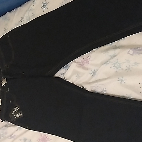 Jeans - Picture 2 of 3